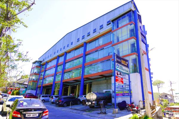 PINES メインキャンパス / パインス